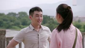 卡通红色汽车拼图